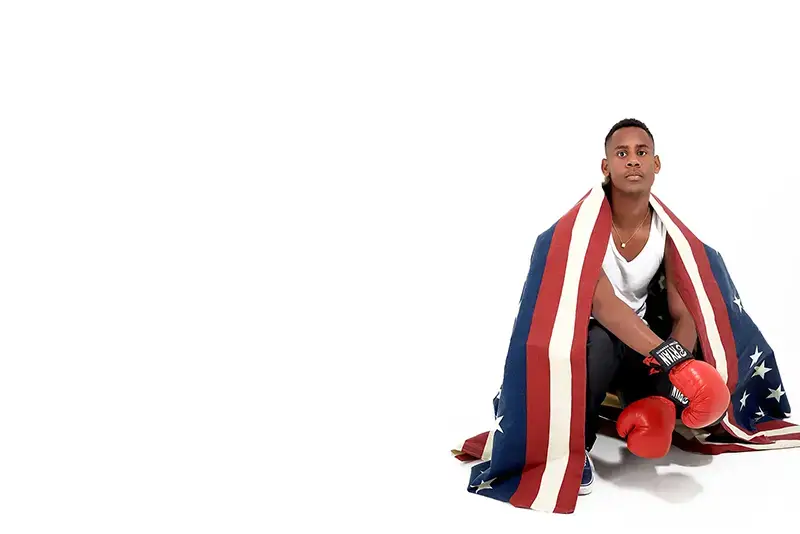 Photo de sport homme : shooting fitness et musculation en studio Montpellier