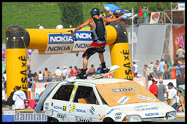 Jump a car with a Wakeboard